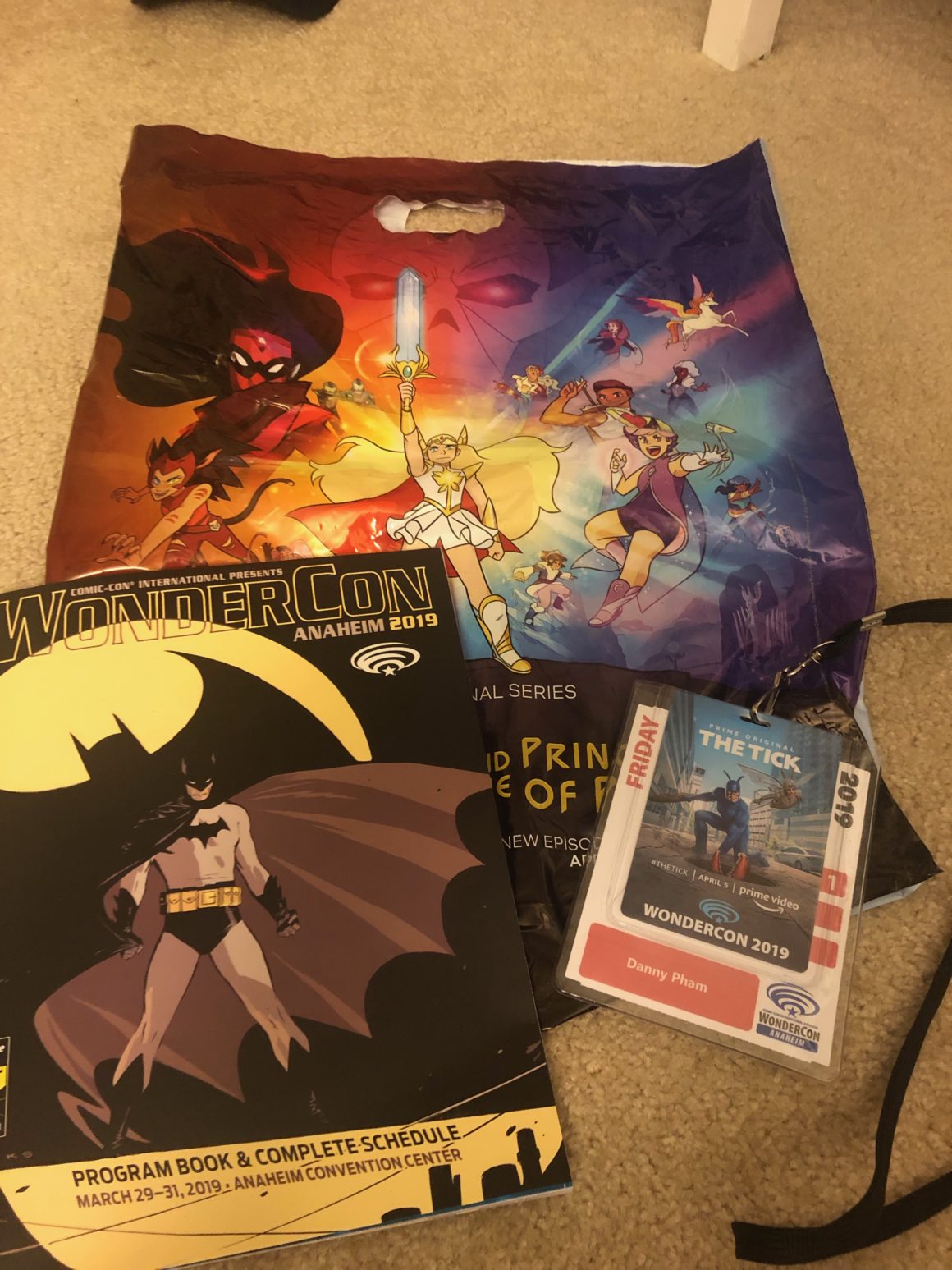 The items attendees receive after checking in. Photo: Danny Pham/dorkaholics.