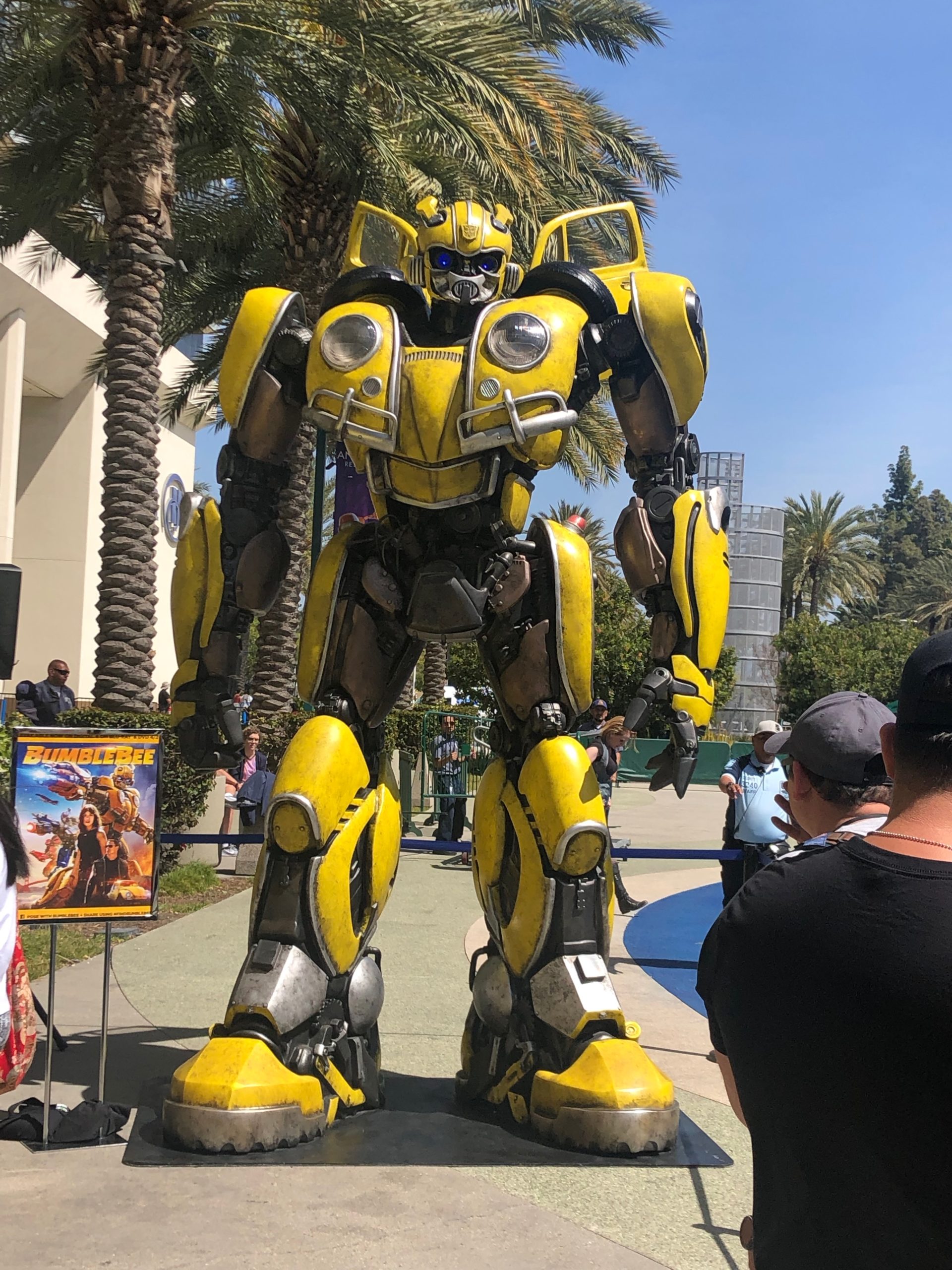 Bumblebee statue at WonderCon 2019. Photo: Danny Pham/dorkaholics.