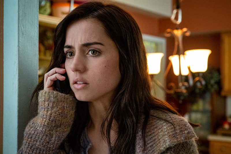 Marta (Ana de Armas) in Knives Out. Yes, I understand this isn’t the same as a disheveled cable-knit, but I’m just trying to make a point. Photo: Lionsgate