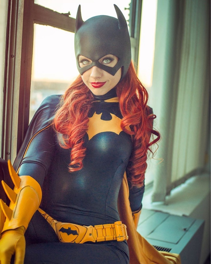 Amanda Lynne as Batgirl. Photo: Johnny Porsche, modelandmuse.com