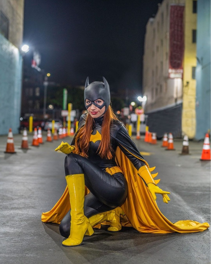 Amanda Lynne as Batgirl. Photo: Johnny Porsche, modelandmuse.com